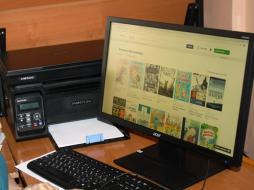 Библиотека гимназии, оборудованная компьютерами с выходом в Интернет