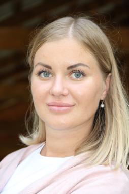 Максимова Юлия Алексеевна